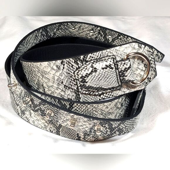 Woman Within Accessories - Faux Reptile Skin Black and Grey Buckled Fashion Belt Size 18/20